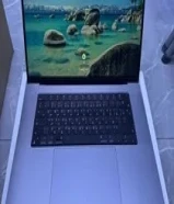 MACBOOK PRO بحالة ممتازة كالجديد
