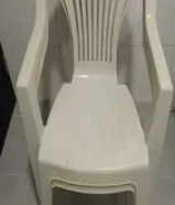 عدد 2 كرسي - السعر 3 دينار 2 Chairs - 3 K.D