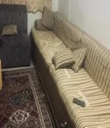 مطلوب شخص ملتزم جامعي غير مدخن لمشاركة سكن في الفروانيه سراير مفرد