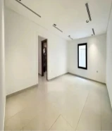 للإيجار شقة ارضية وشقة دور ثاني موردن في الصديق