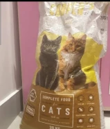 أغراض قطط للبيع