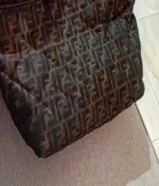 للبيع شنط فندي مستعمل