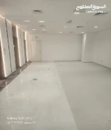 للايجار مكتب تجاري اول ساكن برج جديد 30 طابق موقع مميز مساحة 73 بمدينه الكويت شرق