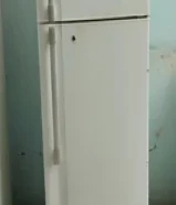 نبيع ثلاجه هيتاشي 22 قدم بحاله ممتازه معا التوصيل والكفاله