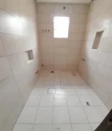 معلم تركيب وتكسير سراميك رخام جرانيت باركيه بلاستيك وتركيب المطابخ والحمامات تمديد الصحي وصيانتها90904245