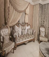 طقم قنفات ملكي نظيف جدا اسفنج البغلي خام جاكار فرنسي و مخمل شانيل ناعم مع خشب زان