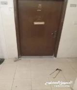 معلم نجاره لفك وتركيب غرف النوم وصيانة الابواب والاقفال