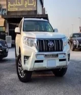 تويوتا برادو موديل 2019 لون أبيض عداد 83