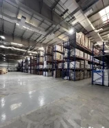 محل للإيجار 300م2 – أرضي وميزانين – موقع ممتاز بالشويخ الصناعية Shop for Rent 300m2