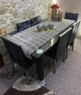 طاوله سفره نظيفه مع 6 كراسي جلد