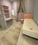 غرفة نوم بناتي سرير قياس120x190مع الماترس +كمدينة+تسريحة مع المرايا+مكتب اللون وردي