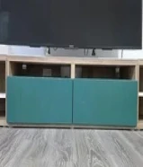 للبيع طاولة تلفزيون اللون اخضر غامج. اطار خشب for sale tv table darck green