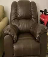 70 KWDكنبه جلد من ميداس .. leather seat from Midas Like new