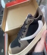 Travis Scott x Air Jordan 1 Low ‘Mocha’ Everlasting Sneaker