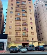 استديو للإيجار حولي شارع شرحبيل عند دوار السفريات عماره كنافه علبال