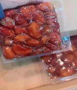 تمر الاخلاص القصيم الذهبي كبسه جديده وطازج يوجد 8 كيلو كرتون الواحد 8 حبات كل حبه كيلو سعره 11 دينار