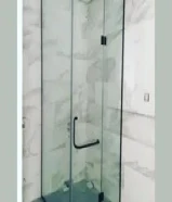 زجاج سكريت