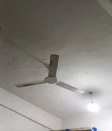 مكتب - نص دور - مميز للإيجار بالعاصمه