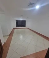 غرفتين وحمامين السالمية موقع متميز