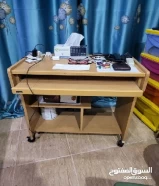 25 KWDمكتب كمبيوتر PC desk