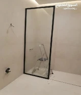 فني زجاج سكريت ومرايا خدمة جميع مناطق الكويت