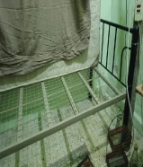 سرير حديد براغي فرد واحد للبيع