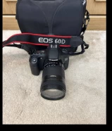 للبيع كاميرا كانون EOS 60D بكامل اغراضها