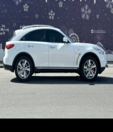 انفنتي QX70 موديل 2014