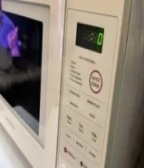 Daewoo microwave.