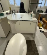 عدد 2 مكتب للبيع بحاله ممتازه وتابلوهات للبيع