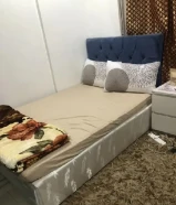 سرير حديد ثلاث قطع بحالة جيدة استعمال 3 اشهر مع فرشة نظيفة