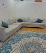 أربع قطع كنب زاويه بحاله ممتازه