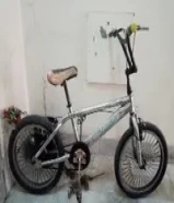 B’twin 16” with training wheels