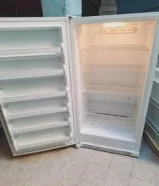 بيع فريزر أمريكي فريجدير 28قدم بحاله الوكاله مع التوصيل المجاني والكفاله