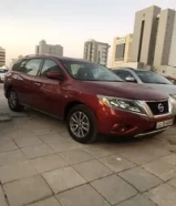 للبيع جيب نيسان باثفيندر 2013 احمر الداخل بيج فل اتوماتيك