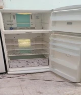 متوفر ثلاجه توشيبا 24 قدم بحاله جيده