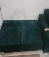 35 KWDطقم غرفة جلوس مكون من كنب 5 قطع و2 طاول