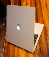 Macbook Air / 256 SSD / 8 GB ram / 13 inch for sale, as new, rose gold