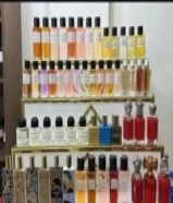 عطورات فرنسية وعربية بدون كرتون ومعاك كفالة علي العطور