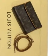Lv Belt bag (excellent condition)