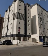 للايجار بحولي قطعه 7 شقه للعائلات خلف شارع المثني ومسجد عثمان بن عفان شقه غرفتين واثنين حمام وصاله