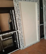 فني المنيوم تركيب وصيانة جميع انواع المنيوم فني شتر وشترات ابواب المنيوم ابواب فني شترات