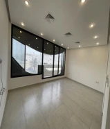 للإيجاردور الصديق مع بلكونات