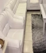 طقم كنب جلد مكتبي وبيتي بحالة جيدة جدا