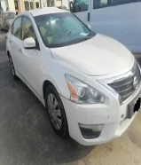 Nissan	Altima	2014