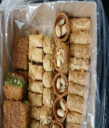 معلم حلويات يطلب عمل