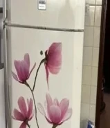 55 KWDثلاجه و فريزر refrigerator and freezer clean and in good condition