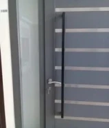 فني الامنيوم صيانه وتصنيع جميع قطاعات الألمنيوم وتصنع وتركيب وصيانه المطابخ لجمع مناطق الكويت بانسب