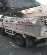 نساف رمل وصلبوخ انقاض وسماد وتربه زراعيه واسفلت مع الشغل مالينج وشغله وتنظيف الحدايق والاسطح من المخ