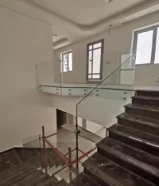 فني زجاج سكريت ومرايا خدمة جميع مناطق الكويت